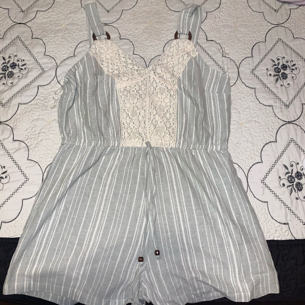 Light green romper 🤍